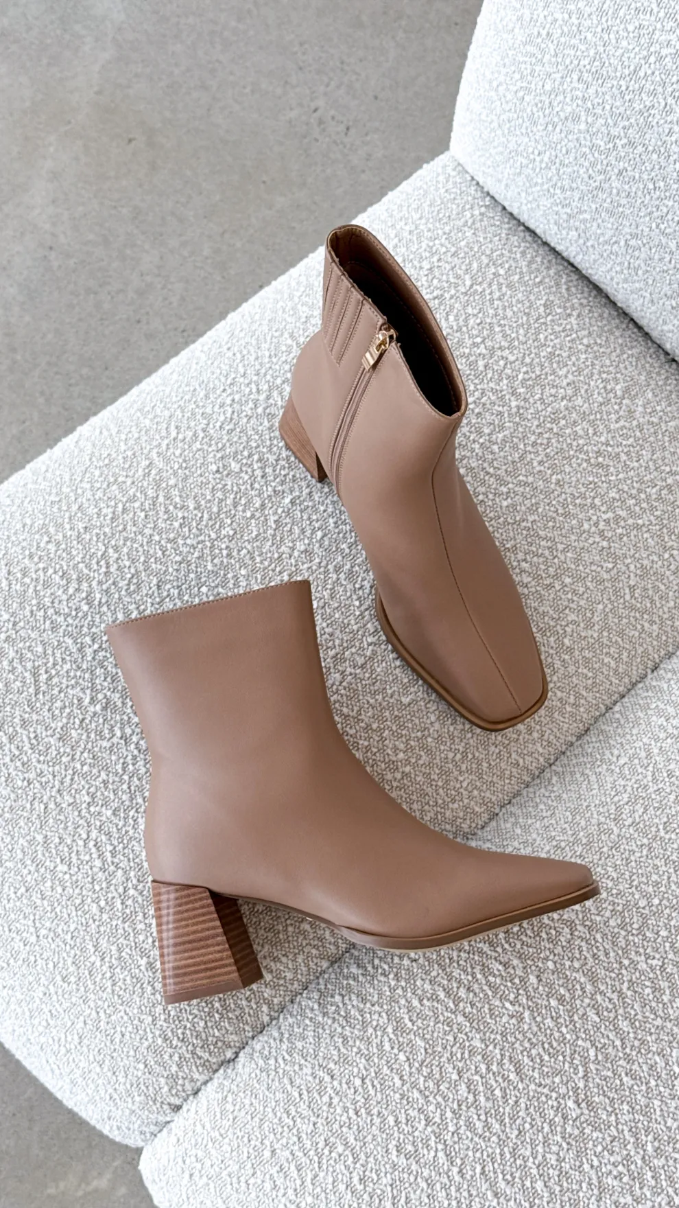 Alania Boots - Almond