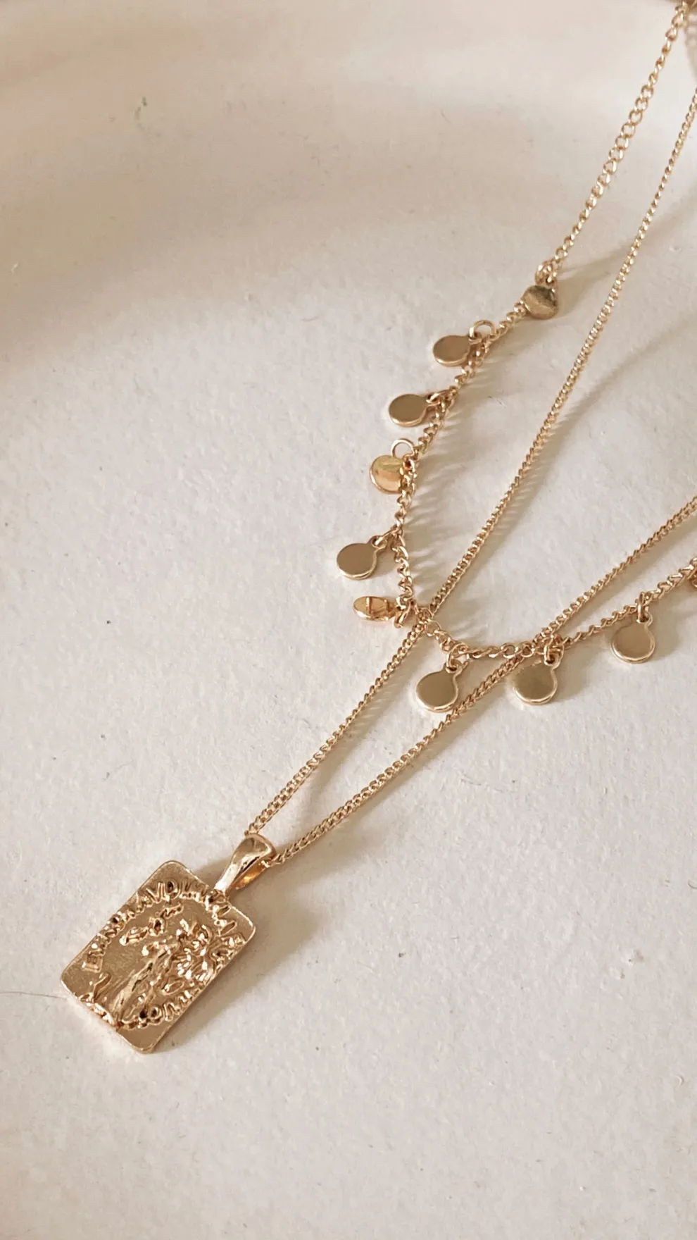 Alice Pendant Necklace - Gold