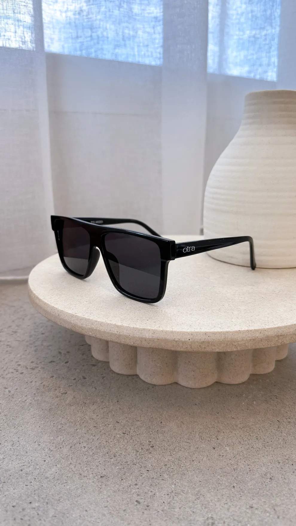 Amos Polarized Sunglasses - Black/Smoke