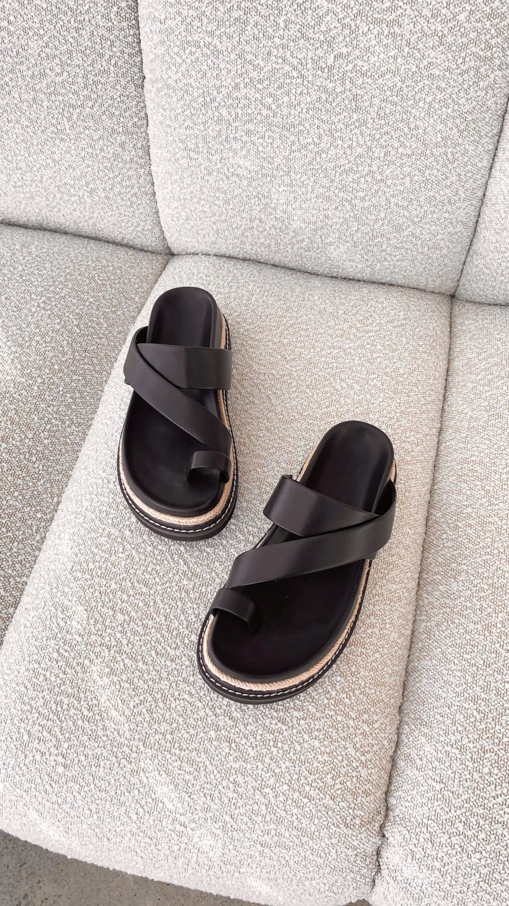 Armas Slide - Black