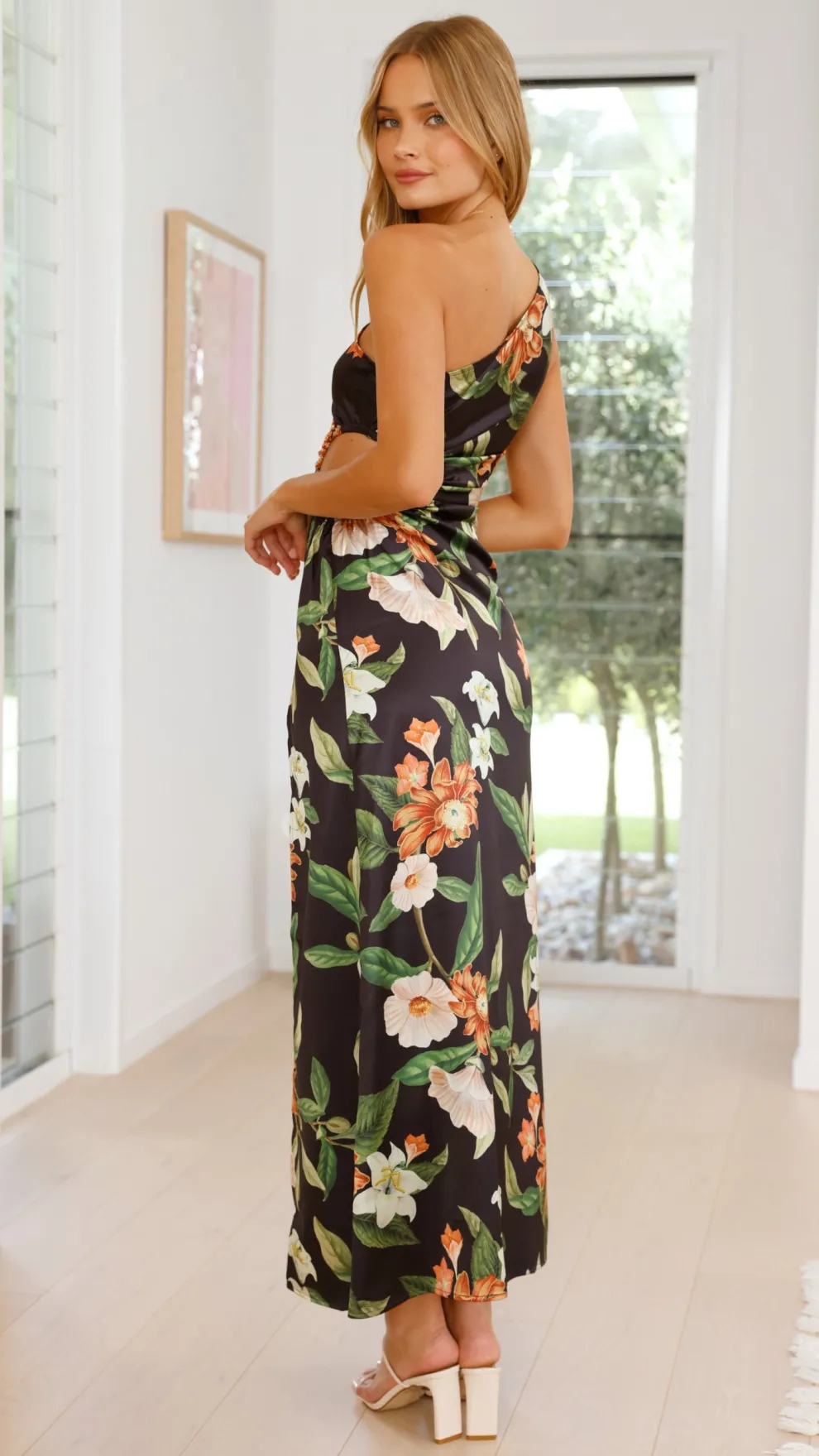 Barzilio Dress - Maiori Black