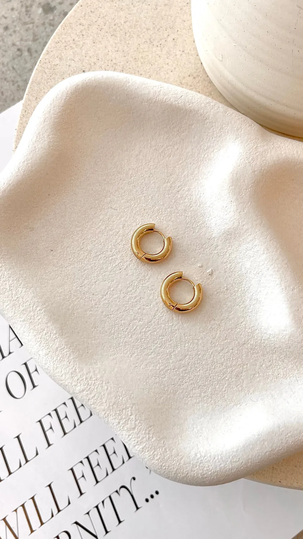 Chelsie Earrings - Gold