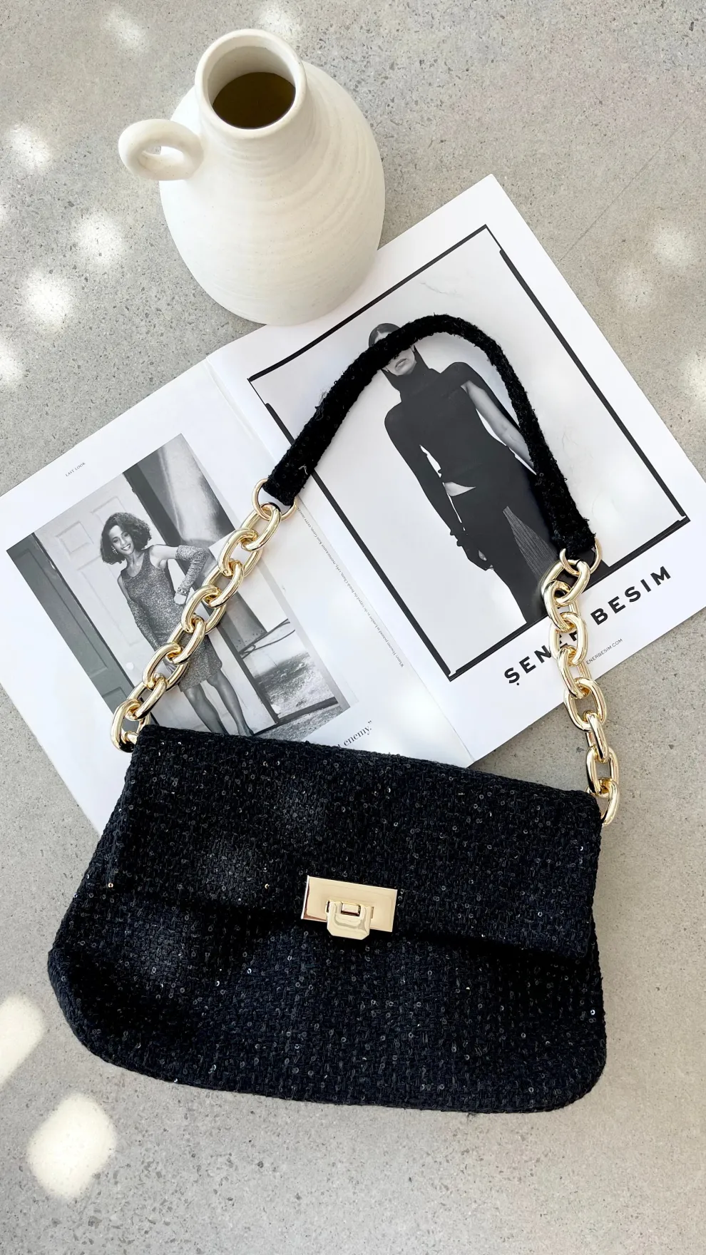 Fion Boucle Chain Strap Handbag - Black