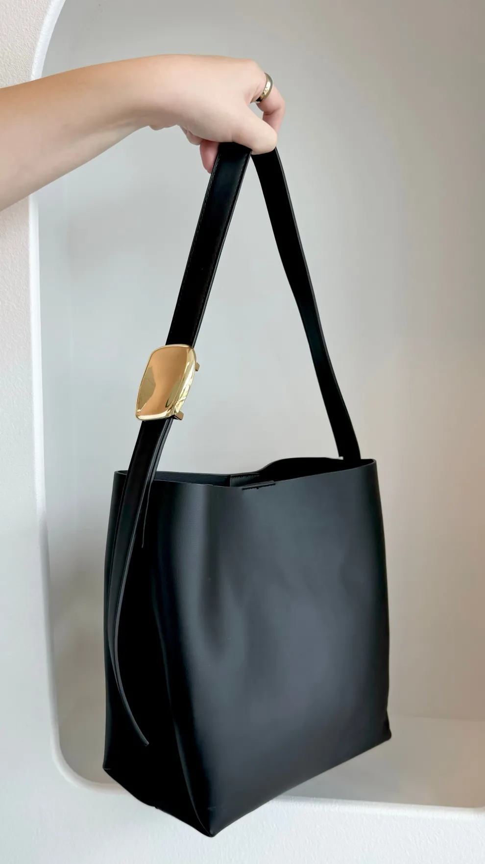 Francesca Shoulder Bag - Black
