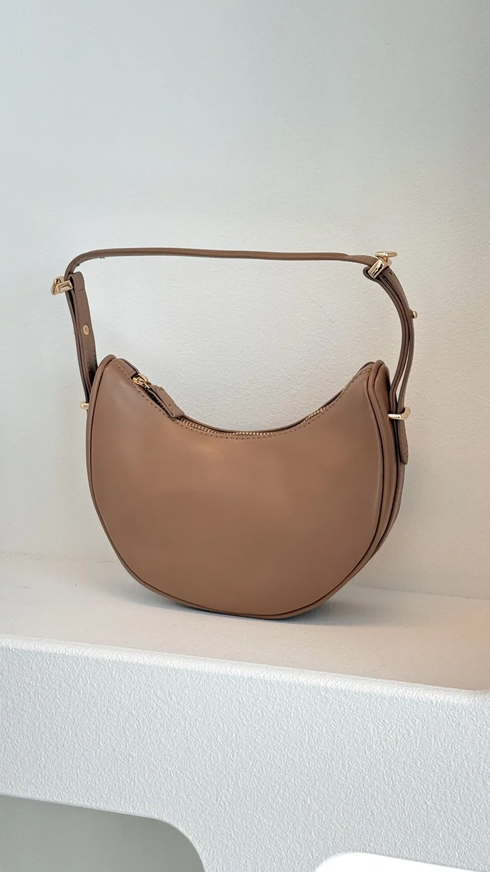 Halo Shoulder Bag - Almond