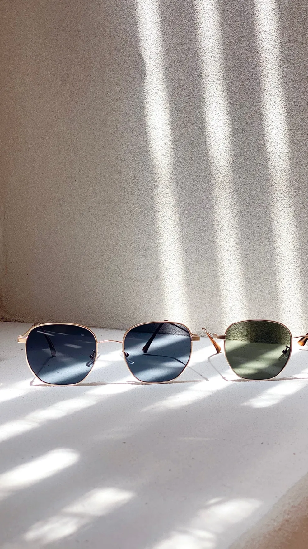 Karmen Sunglasses - Black/Gold