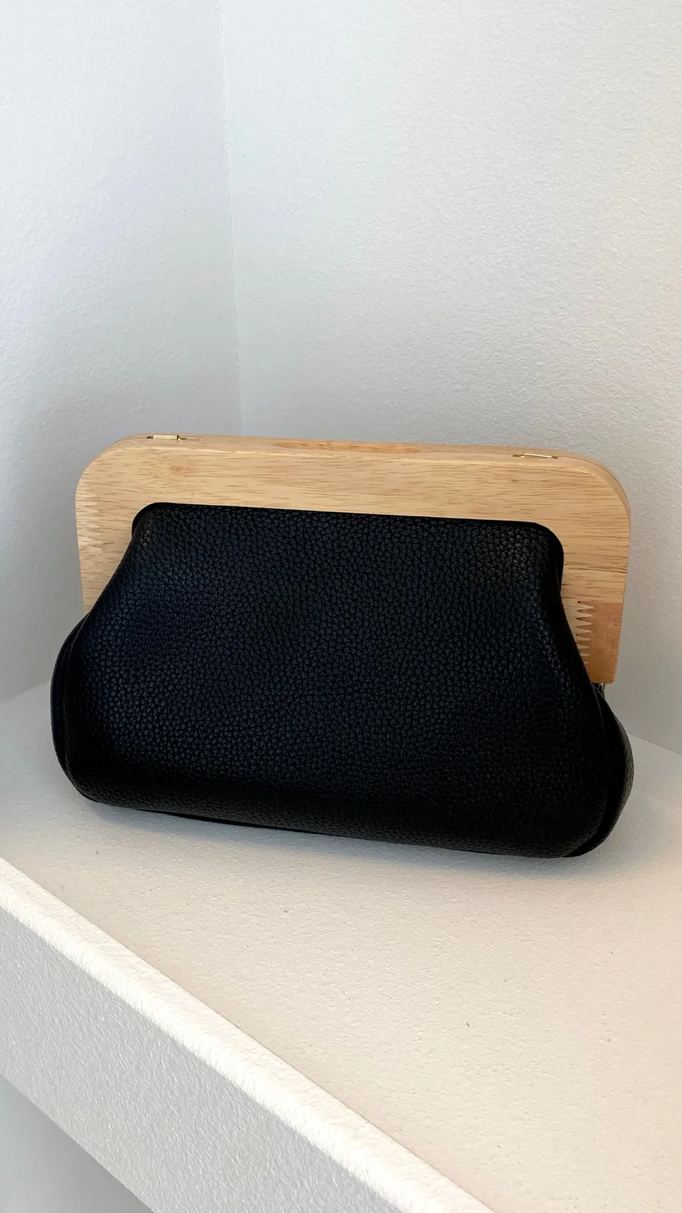 Kimmi Timber Frame Clutch - Black