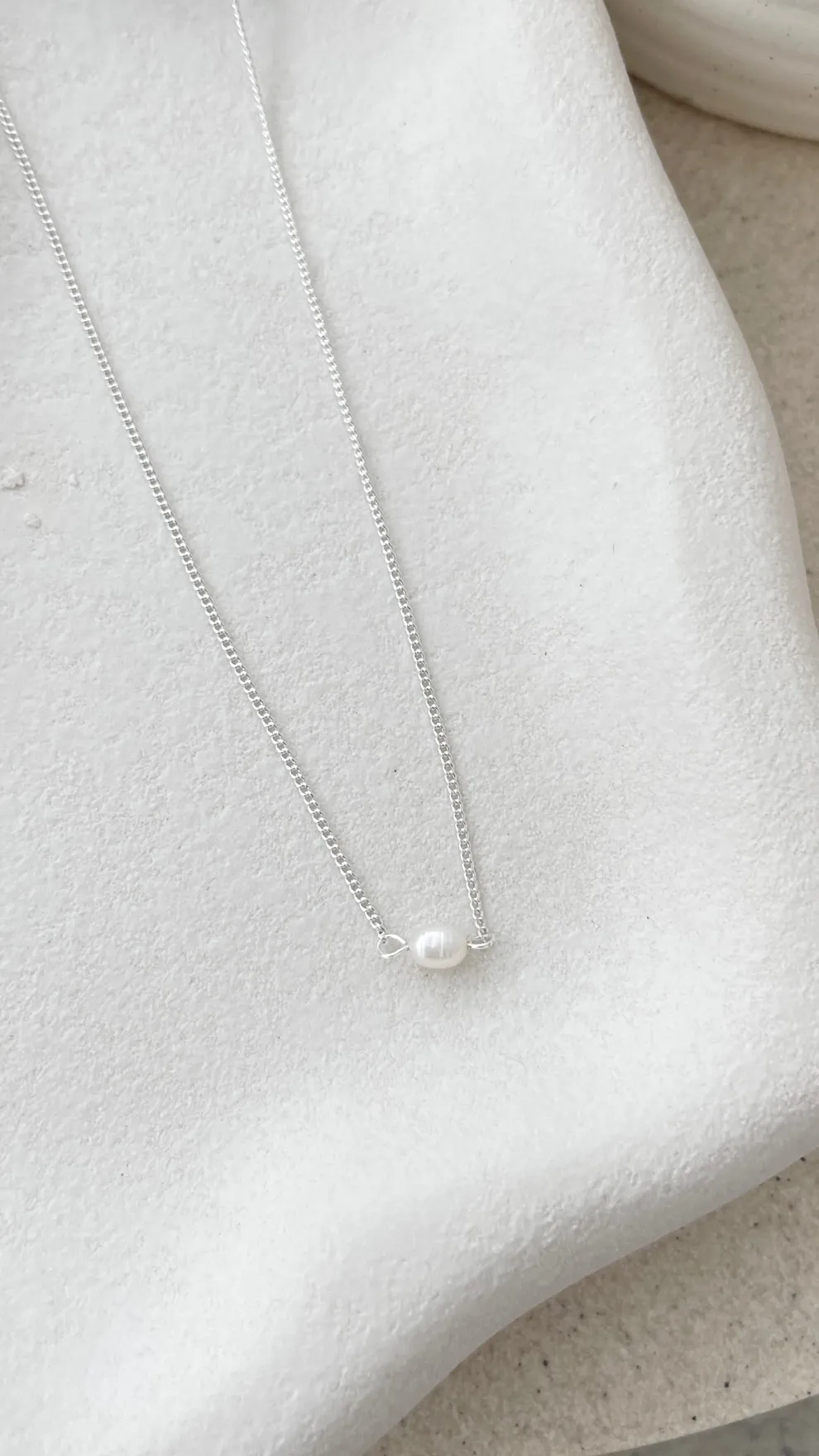 Kimmy Necklace - Silver/Pearl