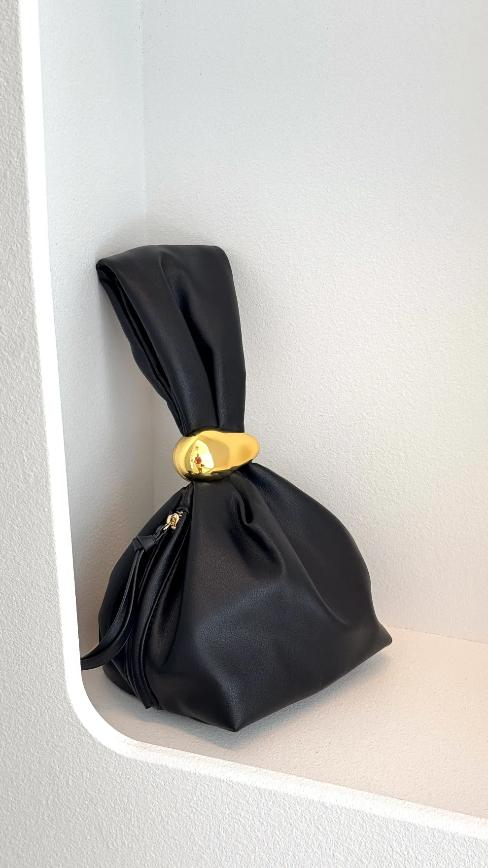 Lucia Handle Bag - Black