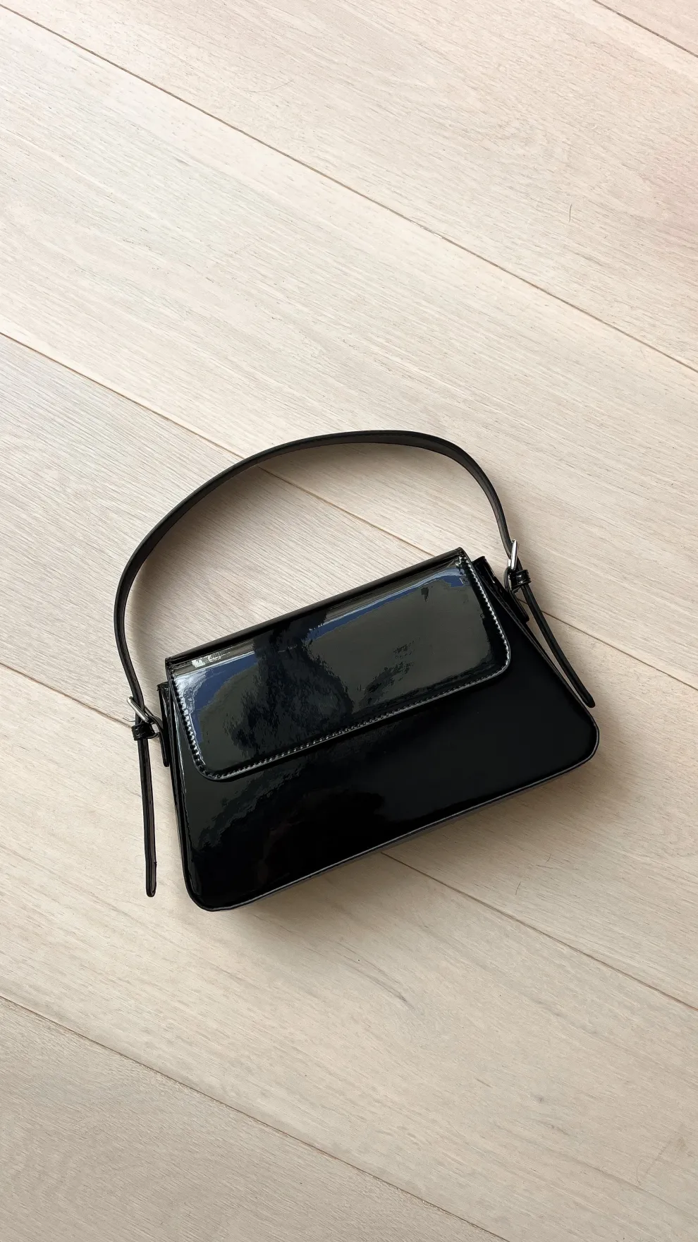 Maisie High Shine Handbag - Black