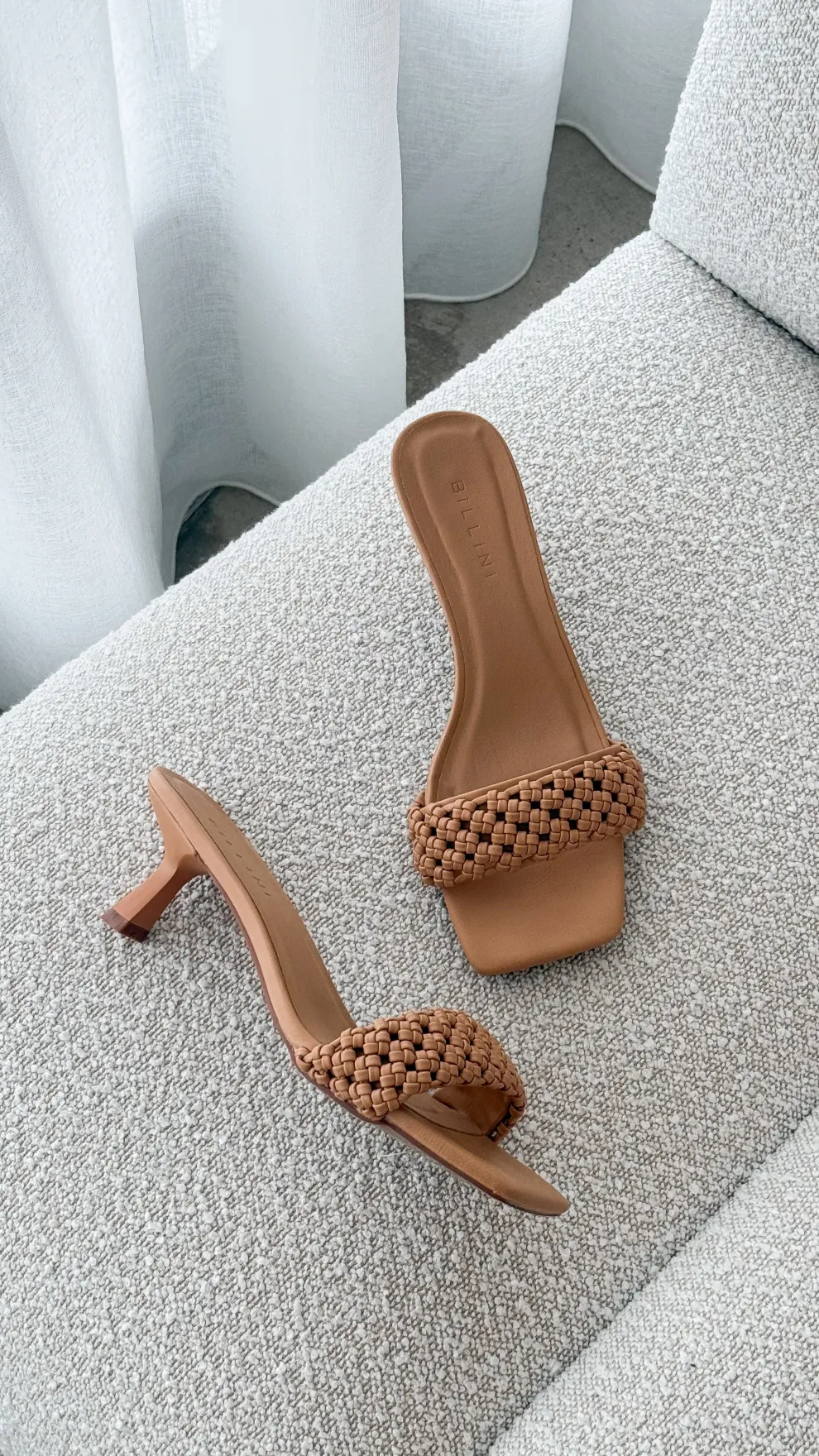 Michelle Heel - Desert