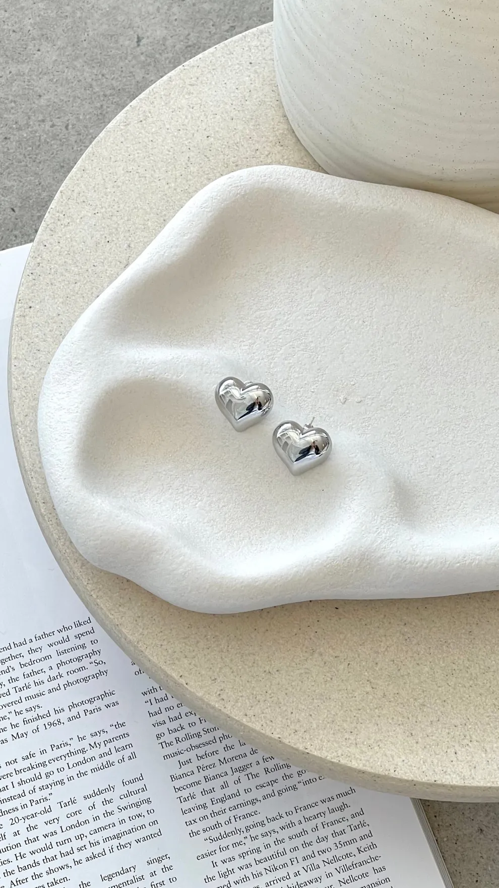 Neve Heart Earrings - Silver