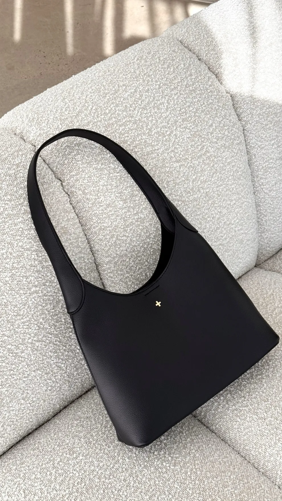 Rebel Shoulder Bag - Black Pebble
