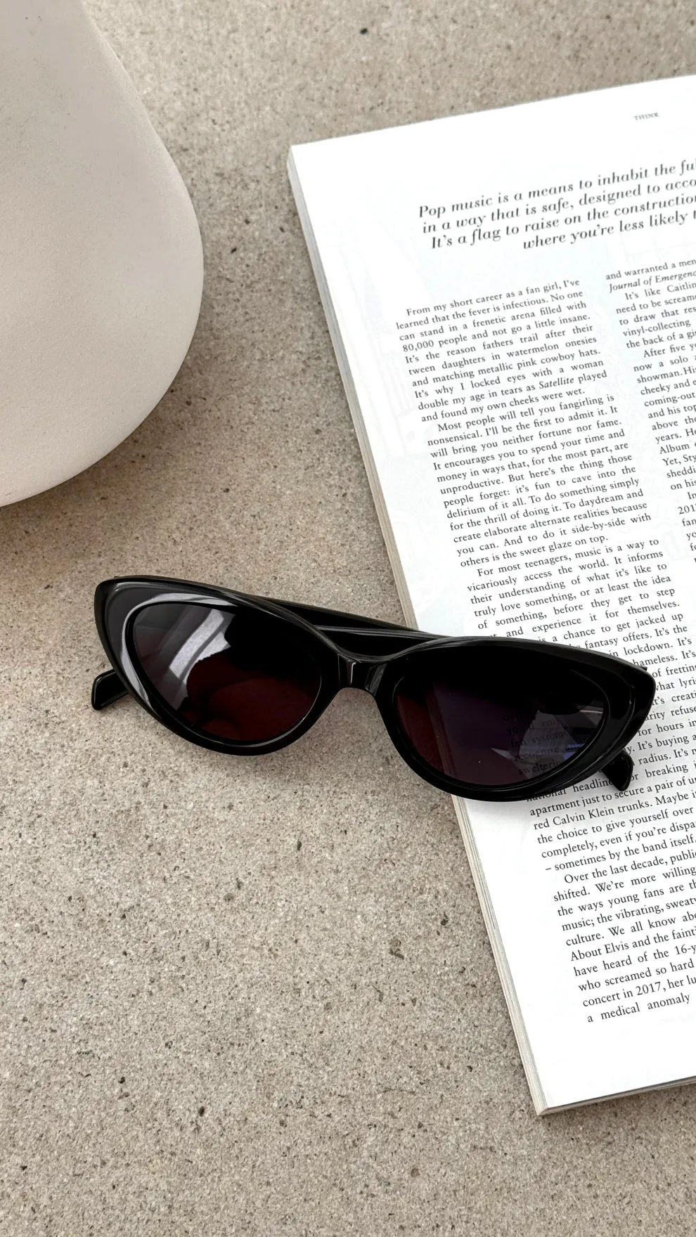 The Sweeney Sunglasses - Black / Black