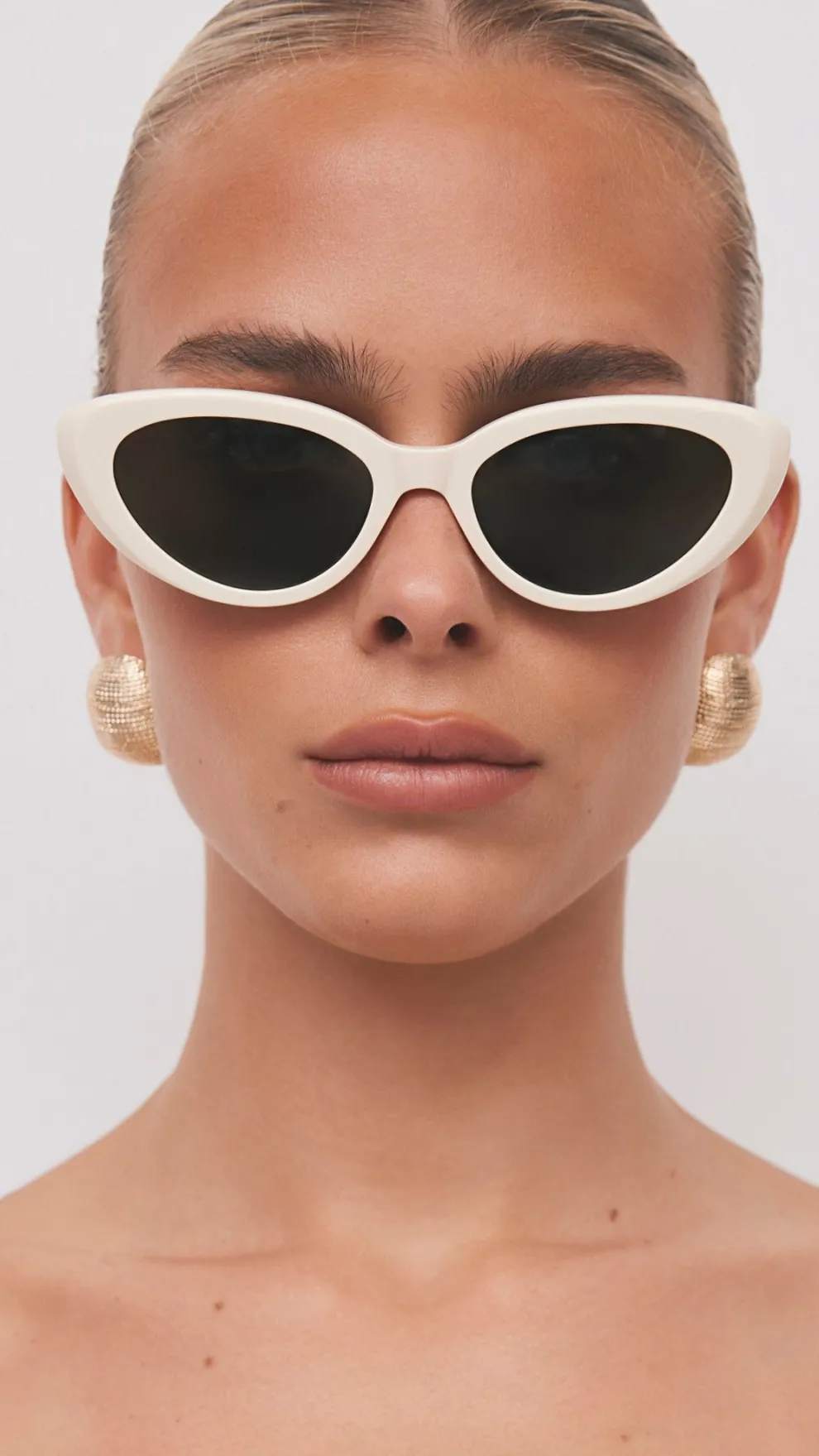 The Sweeney Sunglasses - Ivory / Green