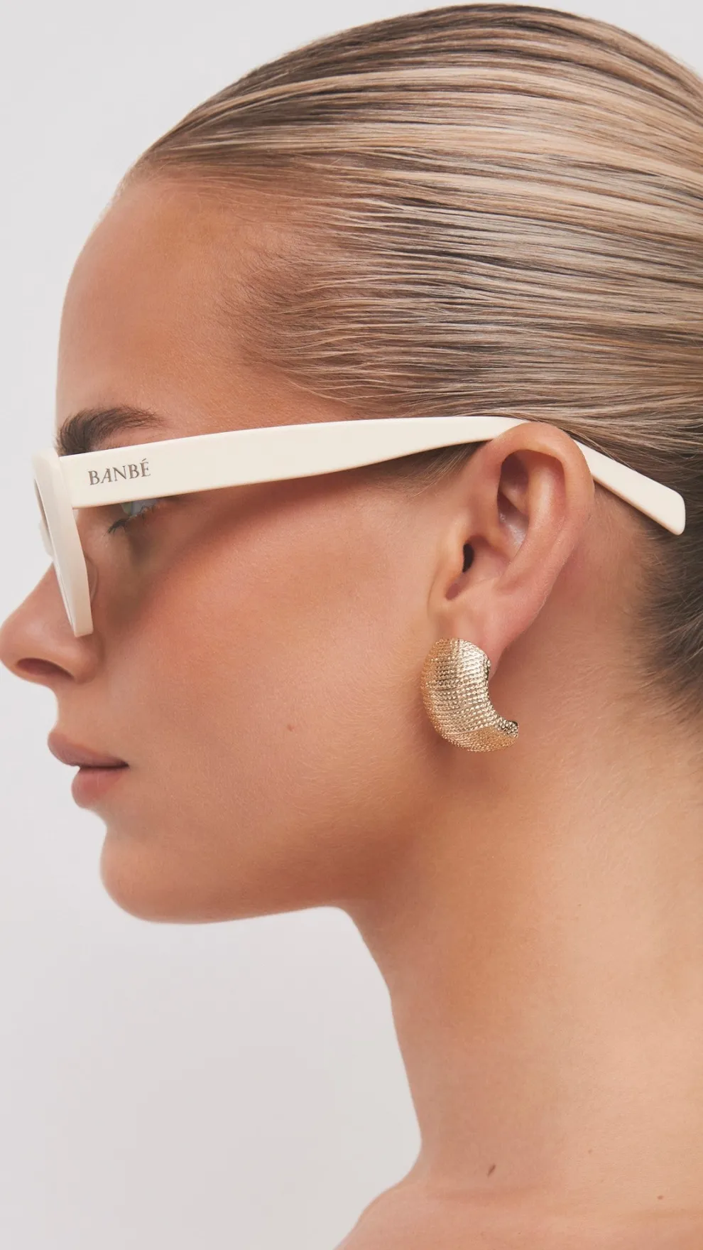 The Sweeney Sunglasses - Ivory / Green