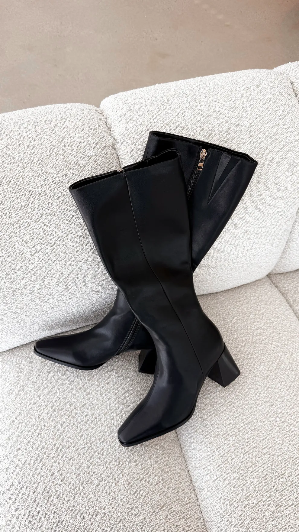 Verneta Boots - Black