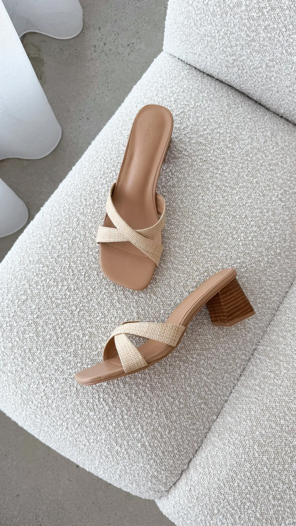 Wila Heel - Natural Raffia