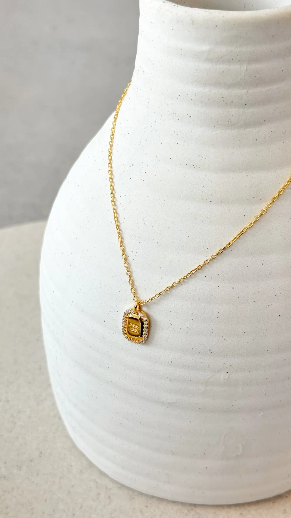 Zodiac Necklace - Aquarius