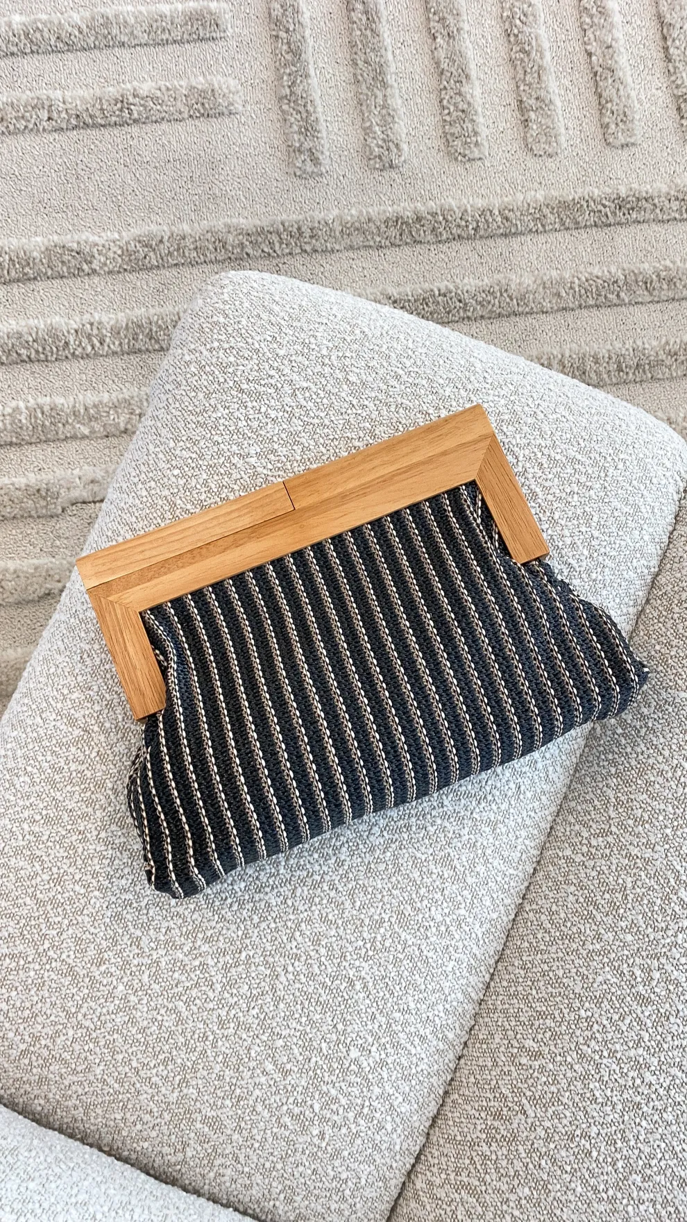 Zoey Thin Stripe Timber Frame Clutch - Black