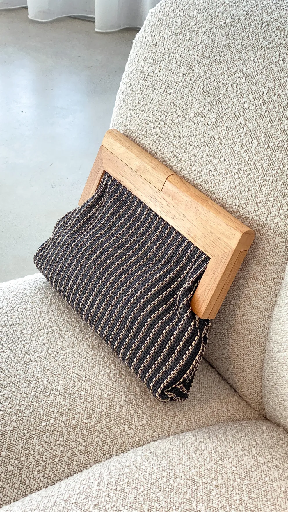 Zoey Thin Stripe Timber Frame Clutch - Black