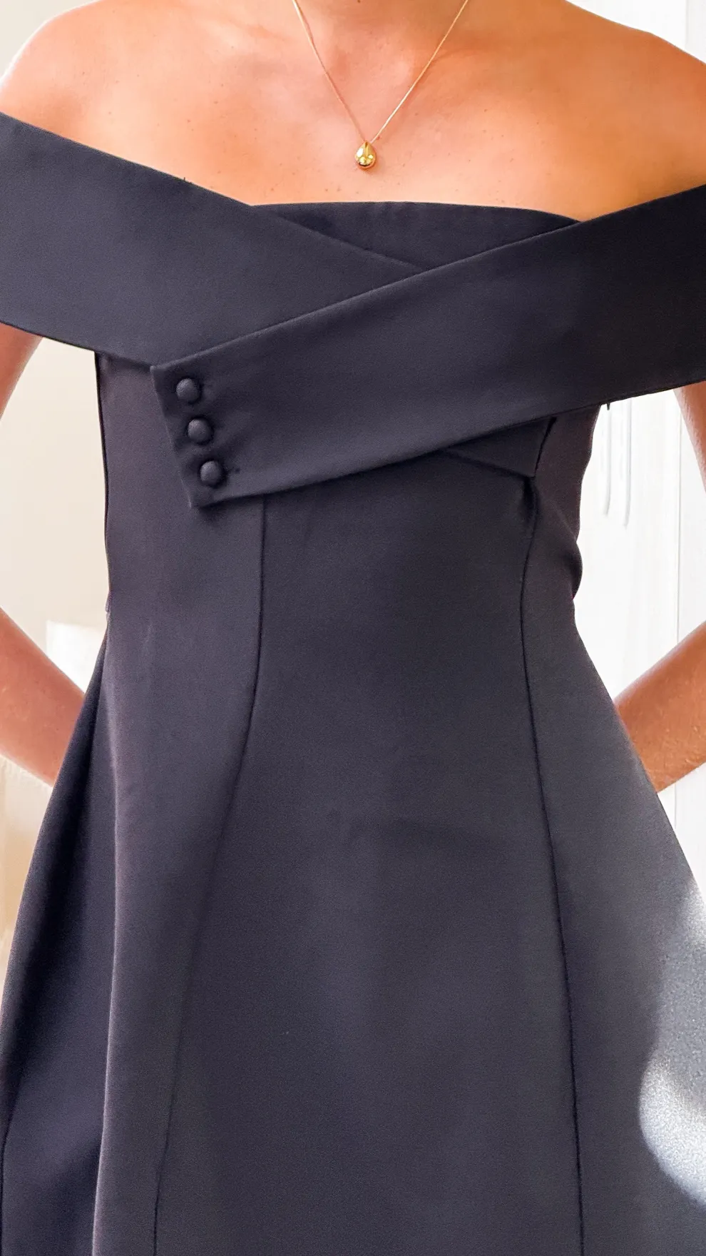 Zyan Off Shoulder Mini Dress - Black